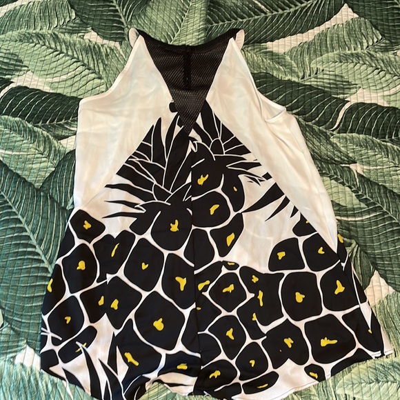 Worthington Blouse - Picture 2 of 3